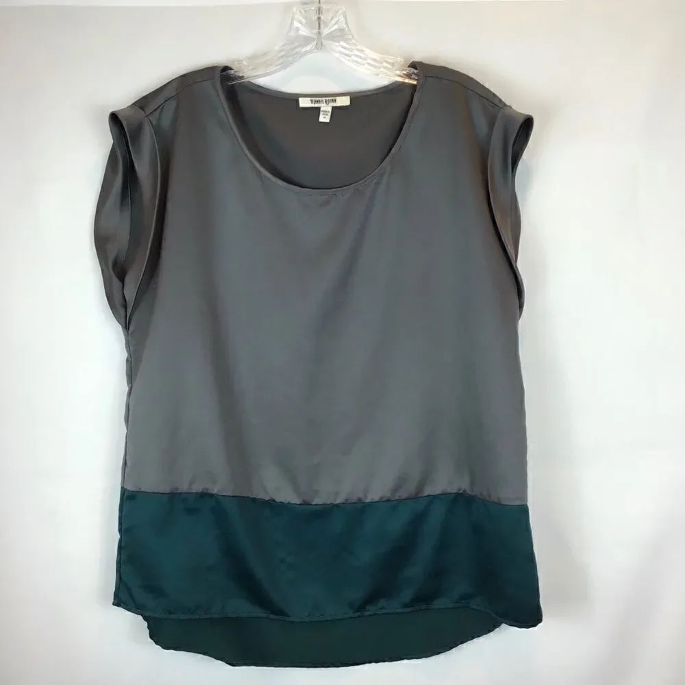 🌺3 FOR $20🌺 - Daniel Rainn Gray Green satin top Medium